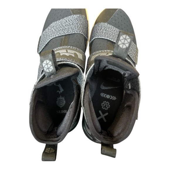 Nike Lebron Soldier 10 Mens Basketball Shoes Black Gum Sz 10.5 - Picture 8 of 9